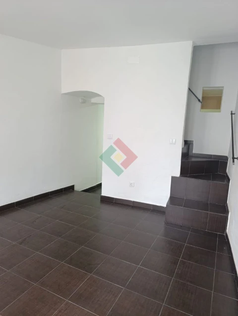 Moradia T2 para Venda em Caia, São Pedro e Alcáçova