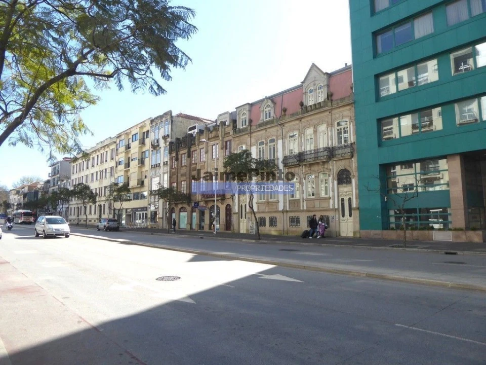 Apartamento T2 para Venda em Cedofeita, Santo Ildefonso, Sé, Miragaia, São Nicolau e Vitória Foto 2