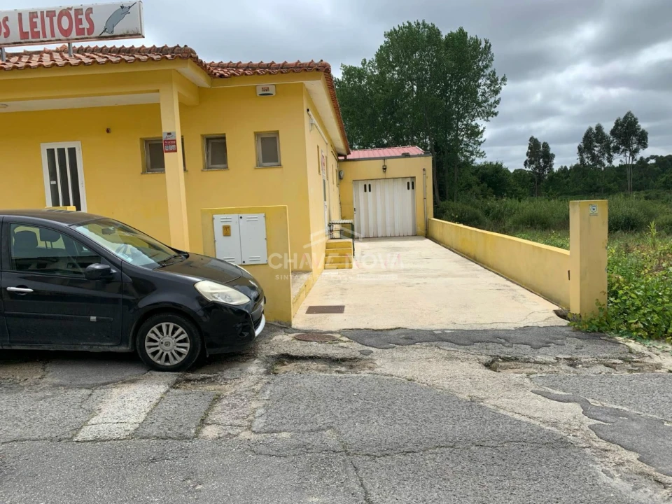 Negócio para Venda em Oiã Foto 1