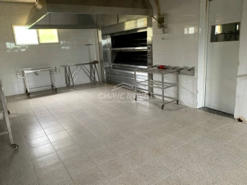 Negócio para Venda em Oiã