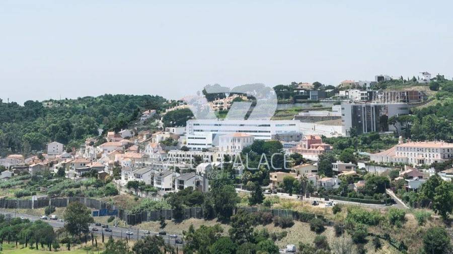 Prédio para Venda em Carnaxide e Queijas