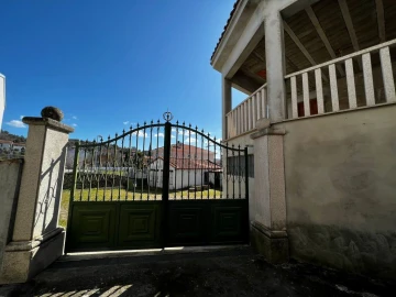 Moradia T12 para Venda em Torre de D. Chama