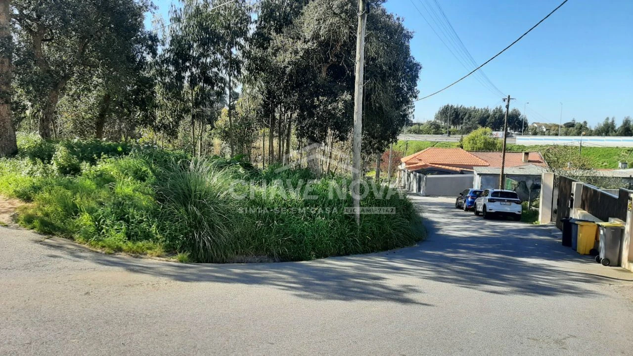 Terreno para Venda em Arcozelo Foto 1