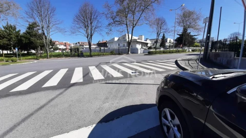 Terreno para Venda em Arcozelo