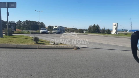 Terreno para Venda em Arcozelo