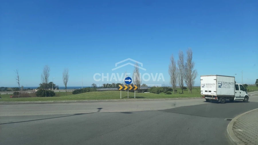 Terreno para Venda em Arcozelo Foto 16