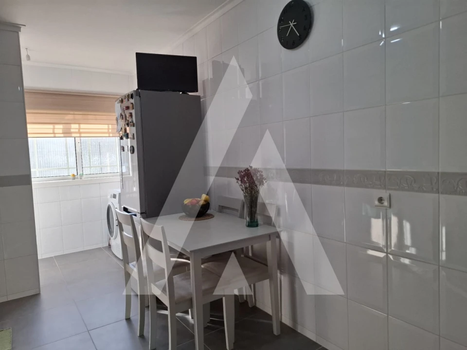 Apartamento T2 para Venda em Oiã Foto 7