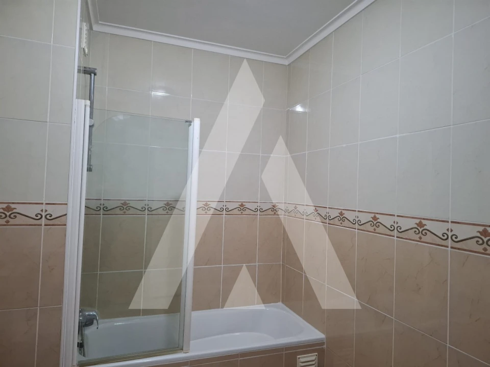Apartamento T2 para Venda em Oiã Foto 21
