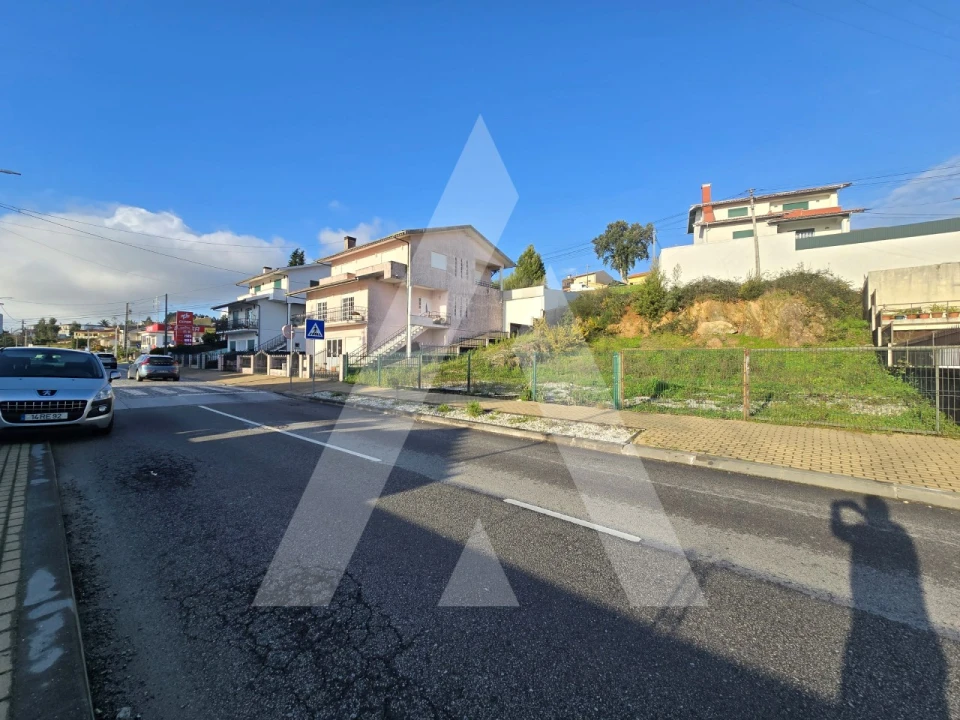 Terreno para Venda em Vila de Cucujães Foto 4