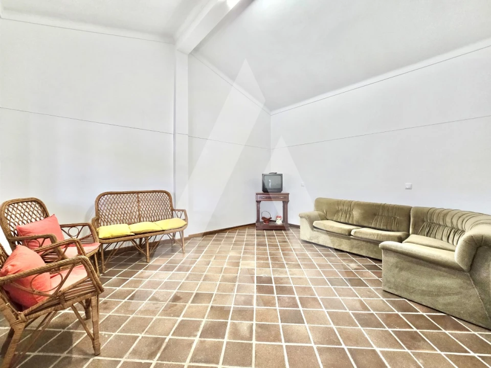 Moradia T7 para Venda em Aguada de Cima Foto 34