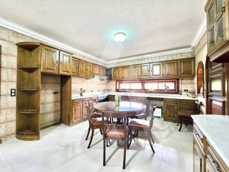 Moradia T7 para Venda em Aguada de Cima Foto 7