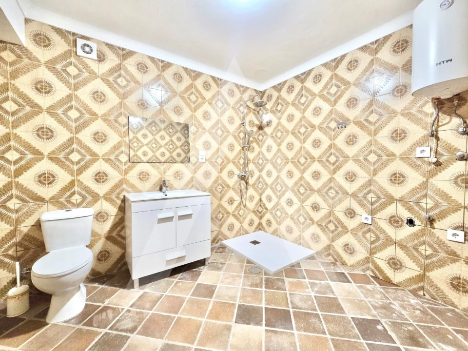 Moradia T7 para Venda em Aguada de Cima Foto 51