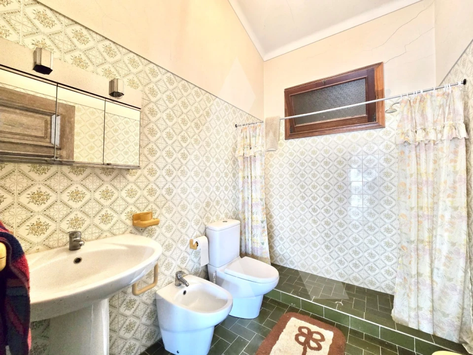 Moradia T7 para Venda em Aguada de Cima Foto 52