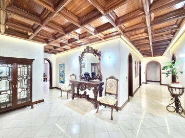 Moradia T7 para Venda em Aguada de Cima