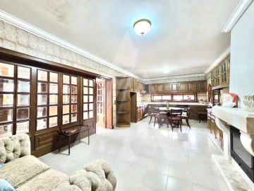 Moradia T7 para Venda em Aguada de Cima