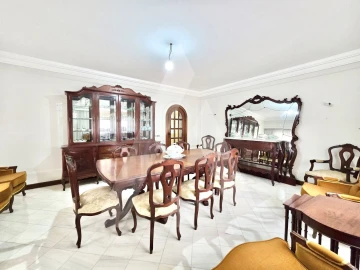 Moradia T7 para Venda em Aguada de Cima