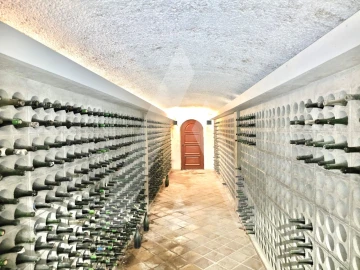 Moradia T7 para Venda em Aguada de Cima