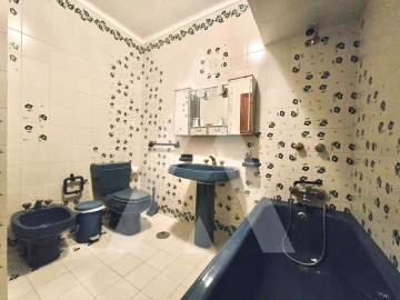 Moradia T7 para Venda em Aguada de Cima