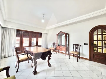 Moradia T7 para Venda em Aguada de Cima