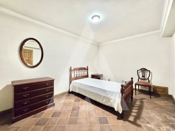 Moradia T7 para Venda em Aguada de Cima