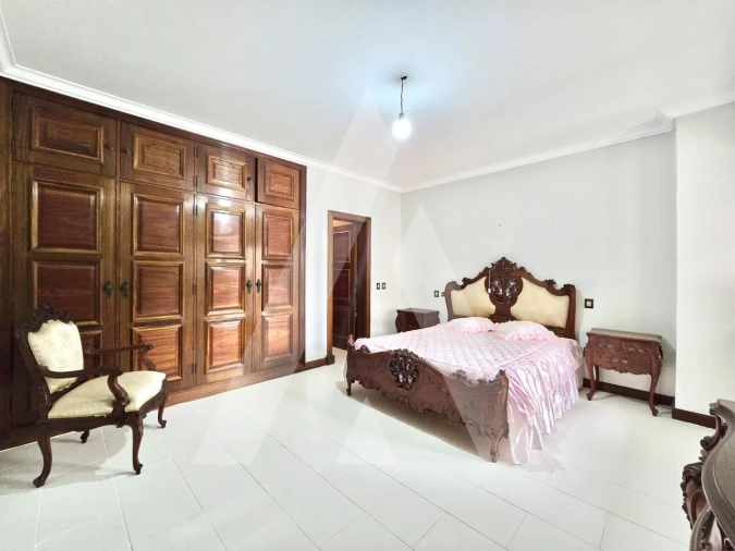 Moradia T7 para Venda em Aguada de Cima Foto 19