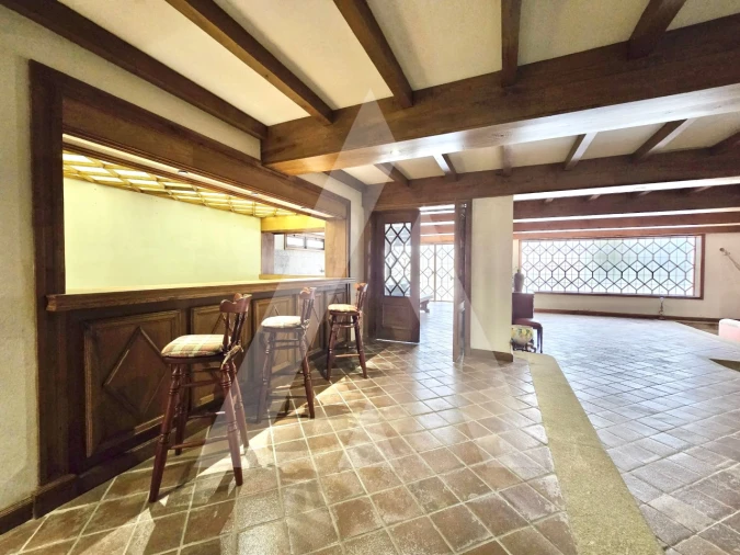 Moradia T7 para Venda em Aguada de Cima Foto 29