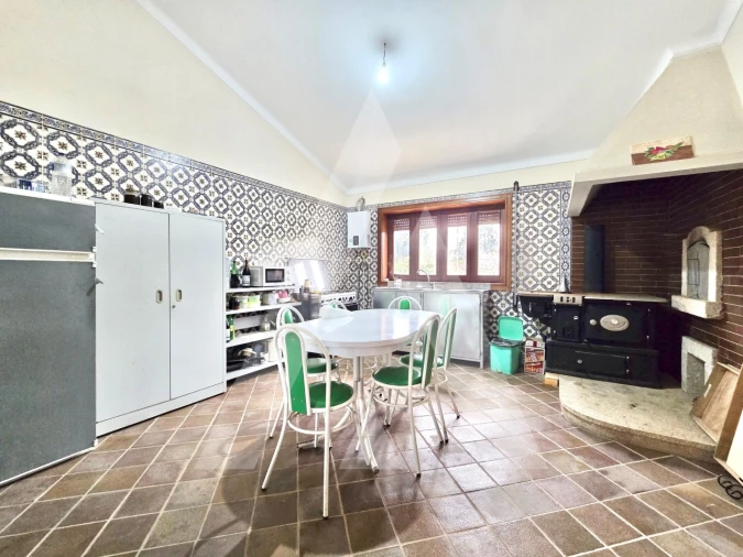 Moradia T7 para Venda em Aguada de Cima Foto 37