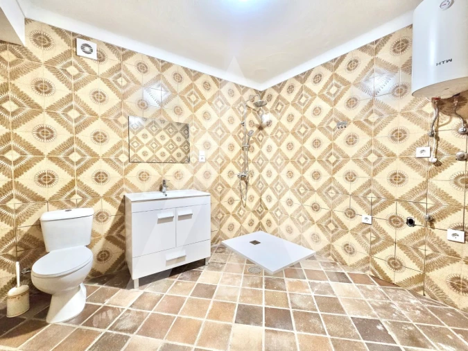 Moradia T7 para Venda em Aguada de Cima Foto 51