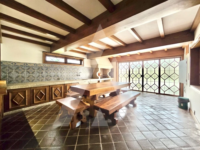 Moradia T7 para Venda em Aguada de Cima Foto 38