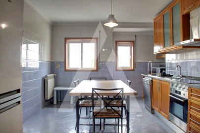 Apartamento T3 para Venda em Oliveira do Bairro