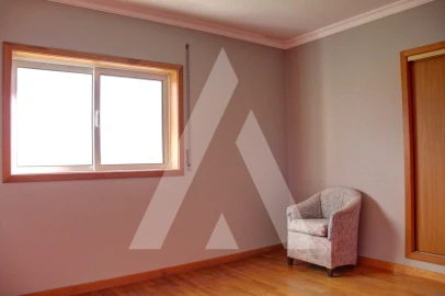 Apartamento T3 para Venda em Oliveira do Bairro