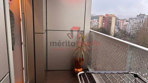 Apartamento T1 para Venda em Vila Nova de Famalicão e Calendário