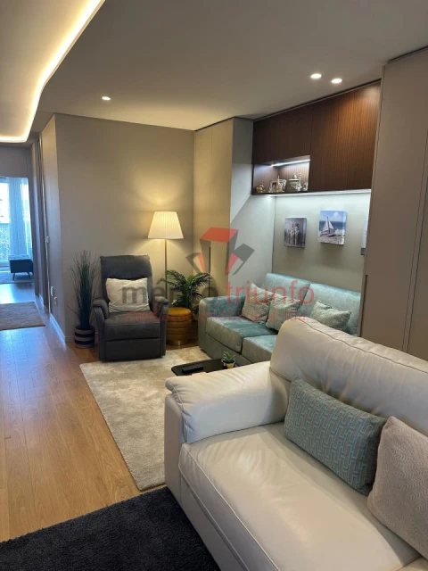 Apartamento T1 para Venda em Vila Nova de Famalicão e Calendário