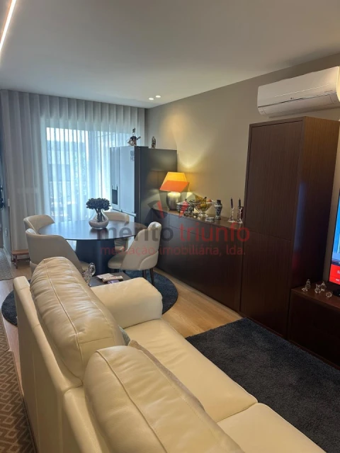 Apartamento T1 para Venda em Vila Nova de Famalicão e Calendário