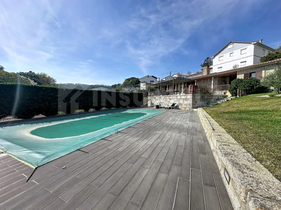 Moradia T4 para Venda em Vilar de Mouros Foto 26