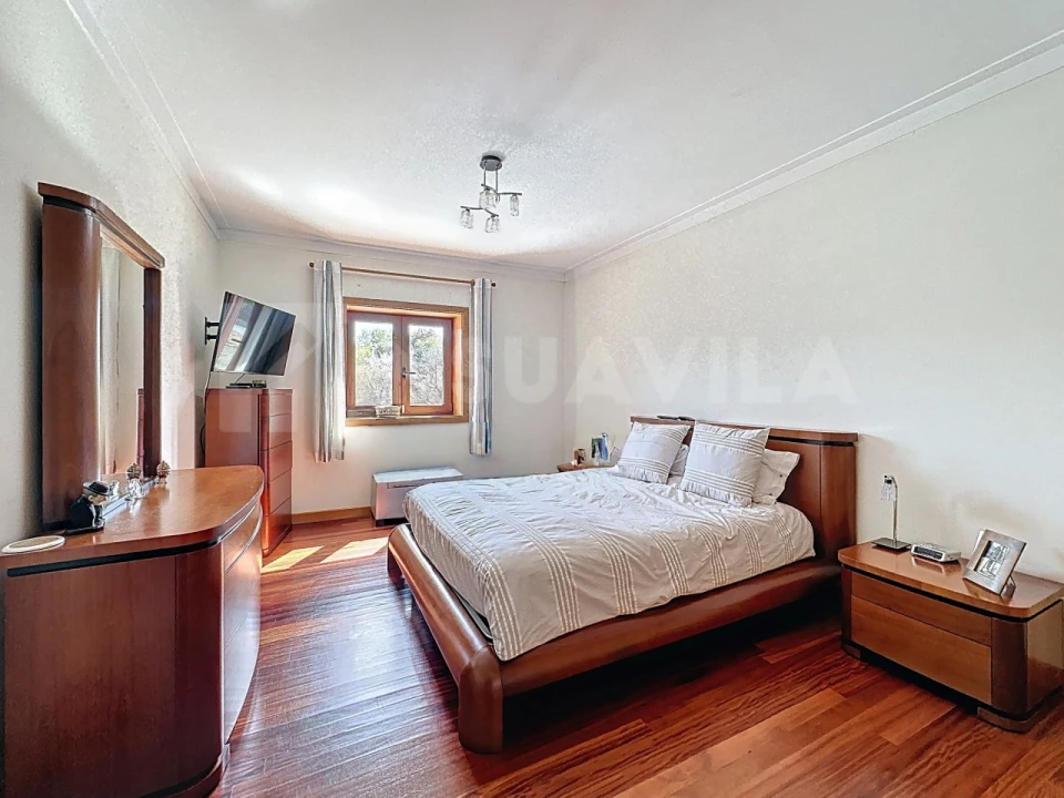 Moradia T4 para Venda em Vilar de Mouros Foto 16