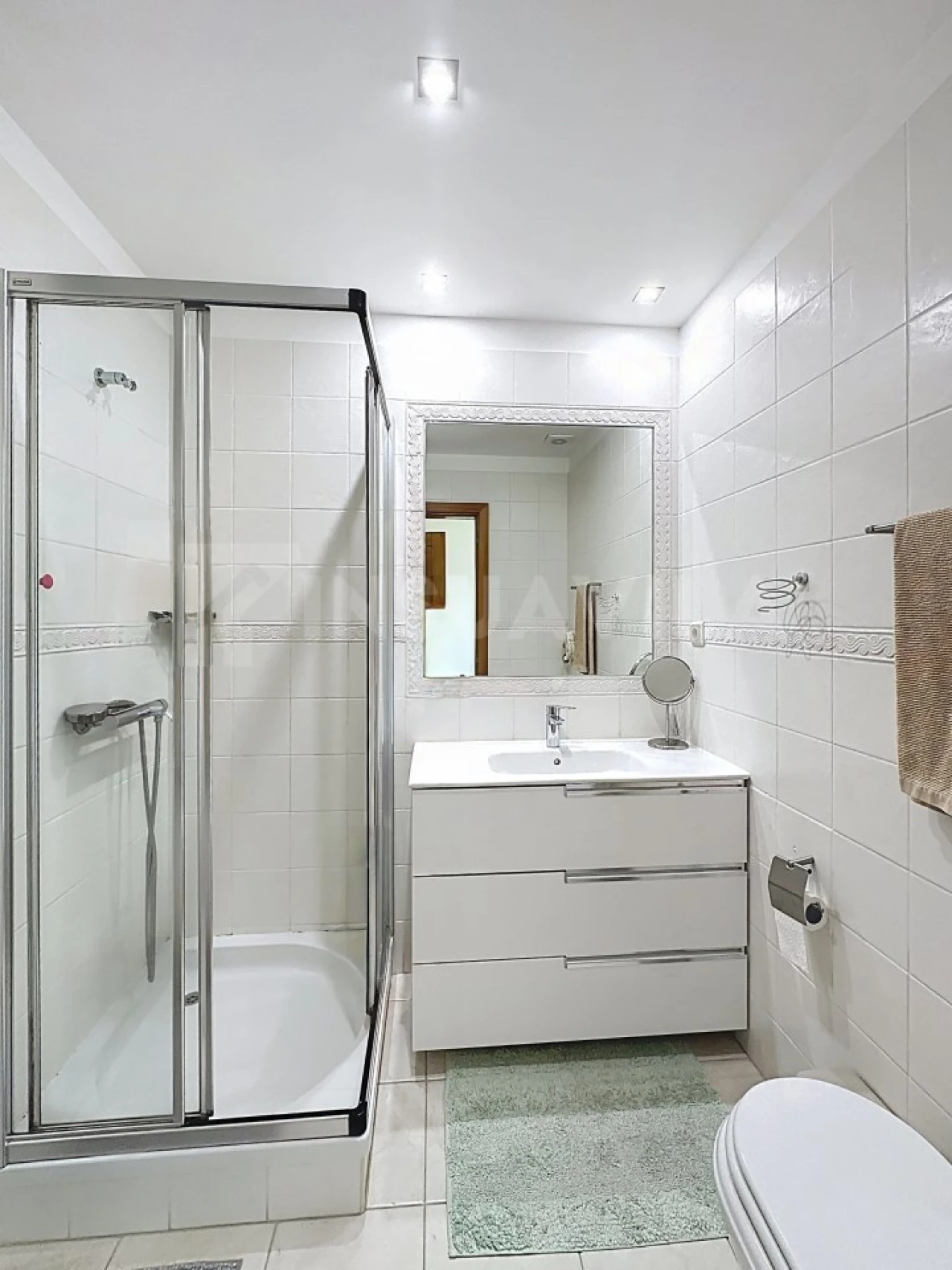 Moradia T4 para Venda em Vilar de Mouros Foto 14