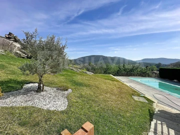 Moradia T4 para Venda em Vilar de Mouros