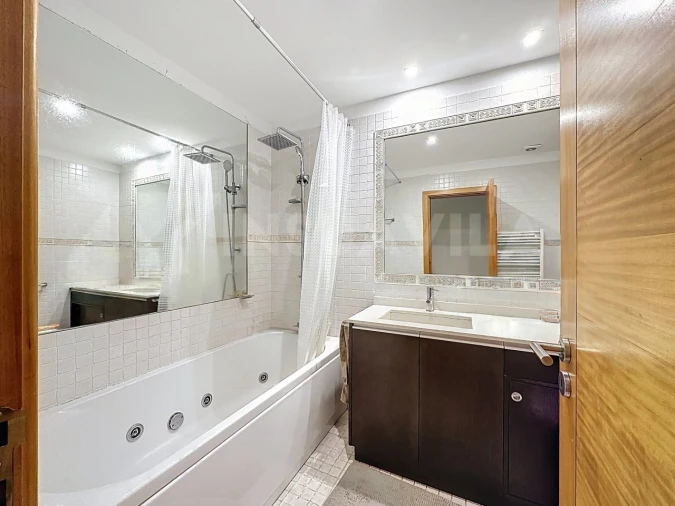 Moradia T4 para Venda em Vilar de Mouros Foto 19