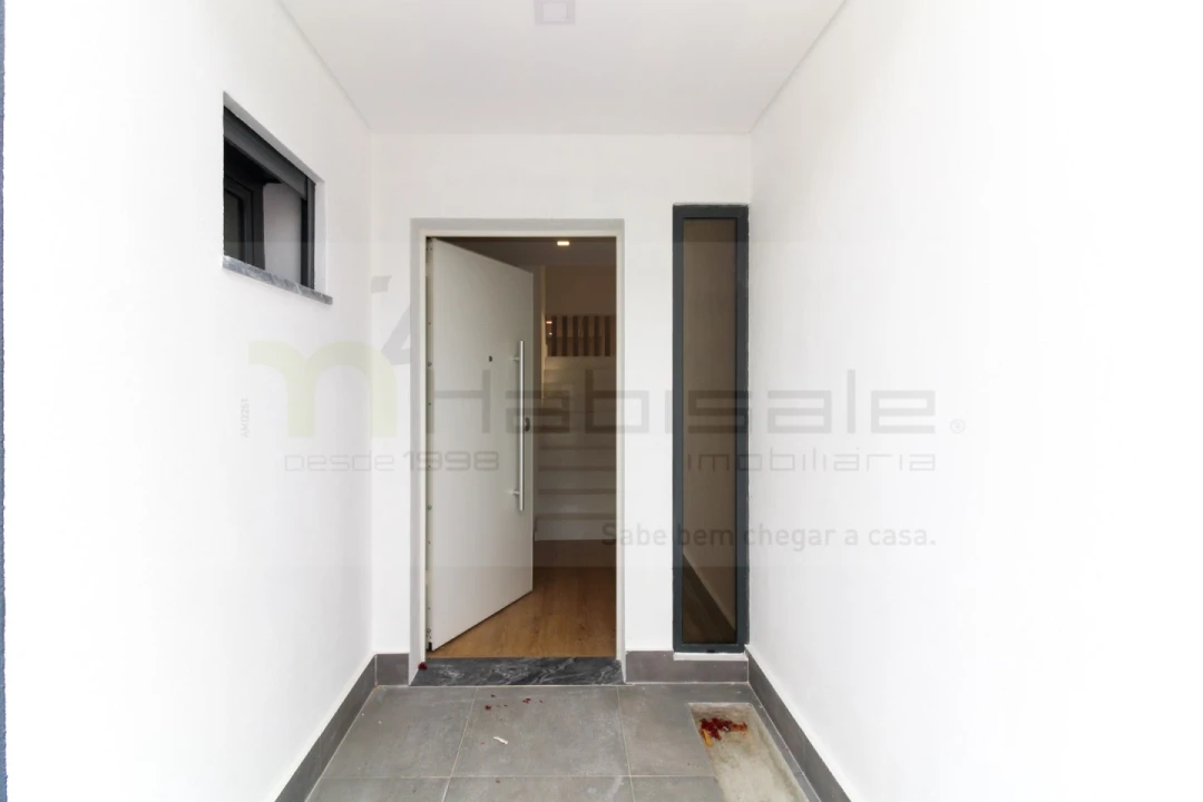 Moradia T5 para Venda em Loures Foto 3