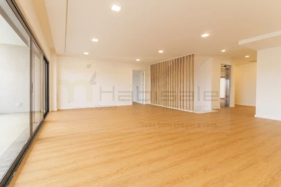 Moradia T5 para Venda em Loures