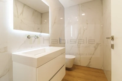 Moradia T5 para Venda em Loures