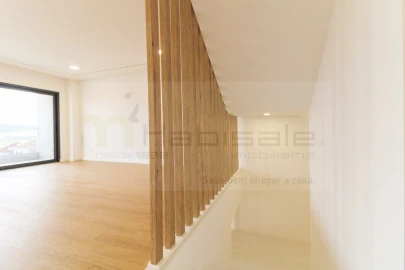 Moradia T5 para Venda em Loures