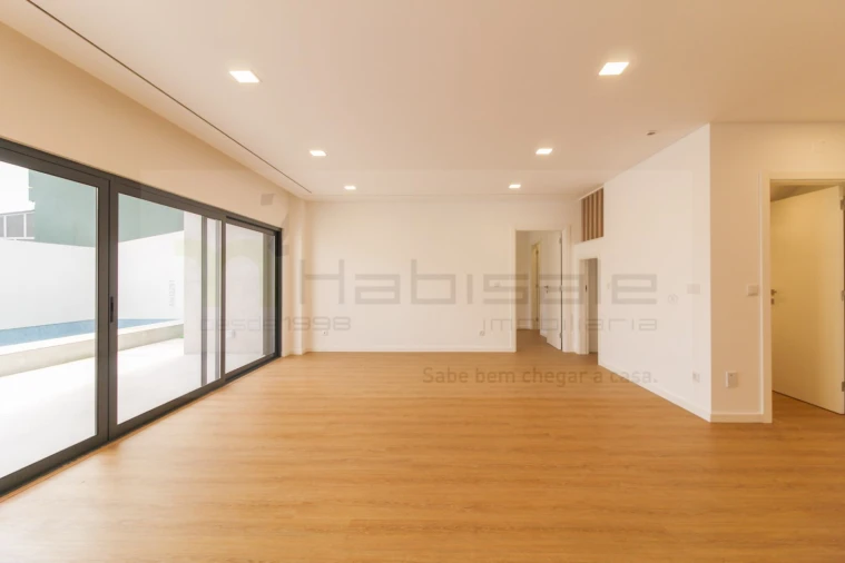 Moradia T5 para Venda em Loures Foto 55