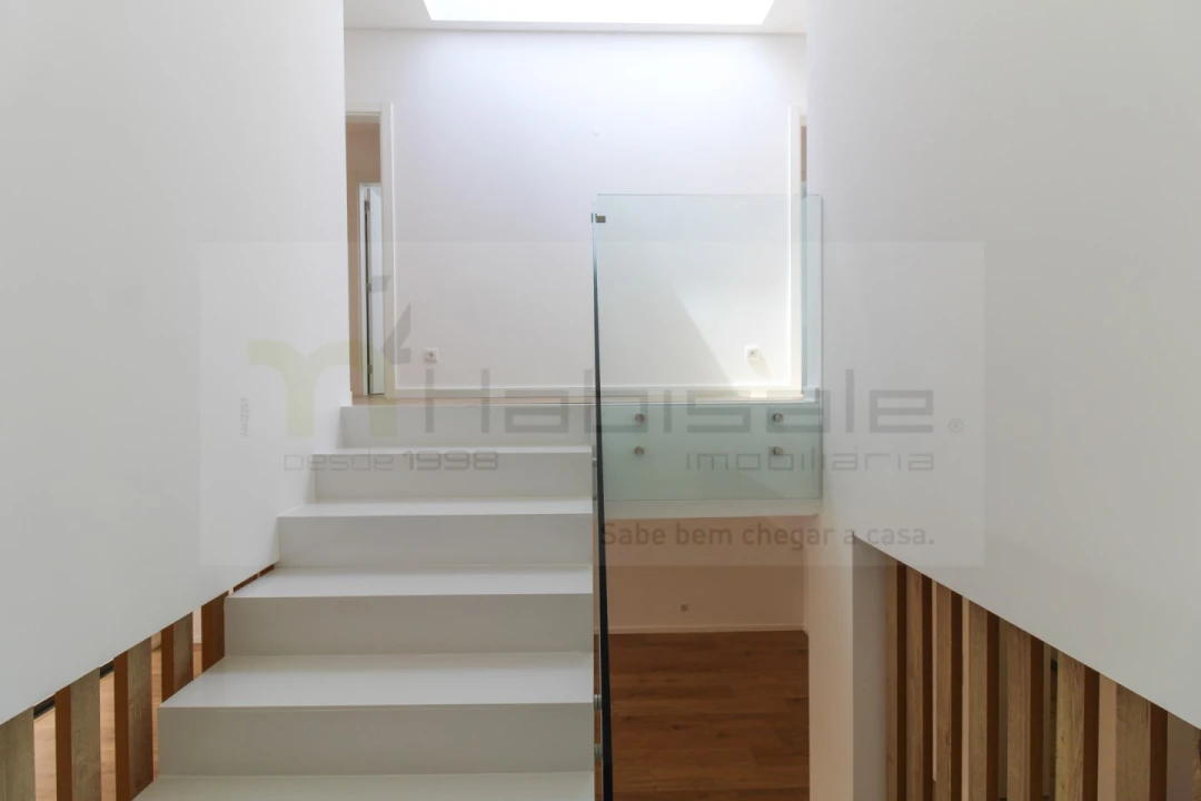 Moradia T4 para Venda em Loures Foto 27