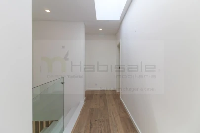 Moradia T4 para Venda em Loures