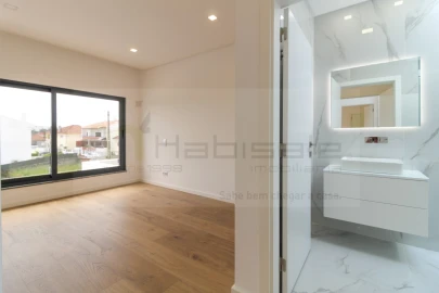 Moradia T4 para Venda em Loures