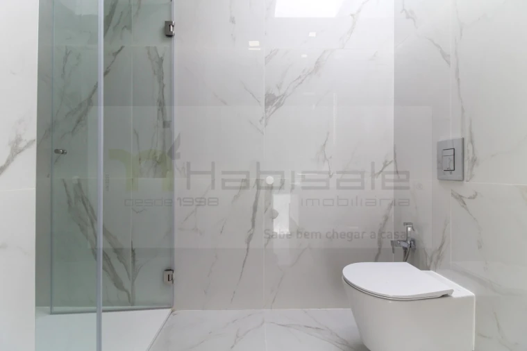 Moradia T4 para Venda em Loures Foto 43