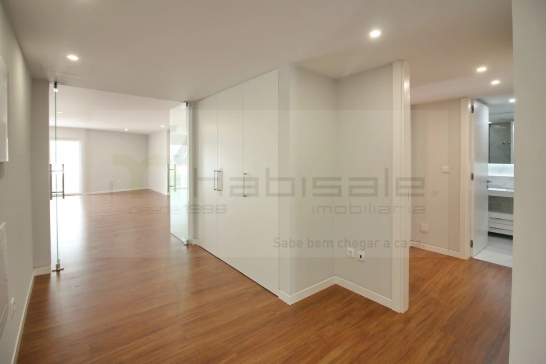 Apartamento T3 para Venda em Carcavelos e Parede Foto 7