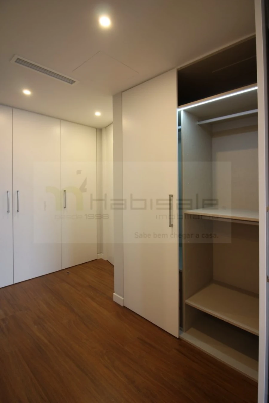 Apartamento T3 para Venda em Carcavelos e Parede Foto 13